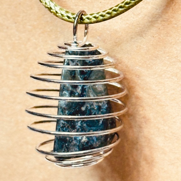 925 Sterling Silver Plated & Kambamba Stone/Crystal Spiral Wire Wrapped Cage New - Picture 5 of 9